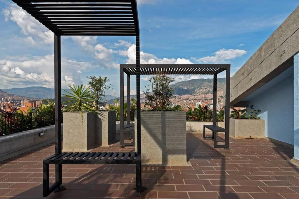 Super Apartamento En Laureles Medellín Eksteriør billede